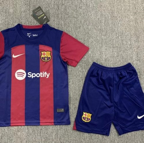 FC Barcelona | Local 23/24 | Kit niños + Shorts photo review