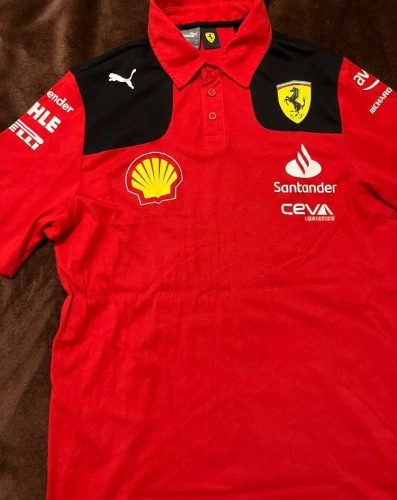 Polo Scuderia Ferrari - Formula 1 2023 photo review