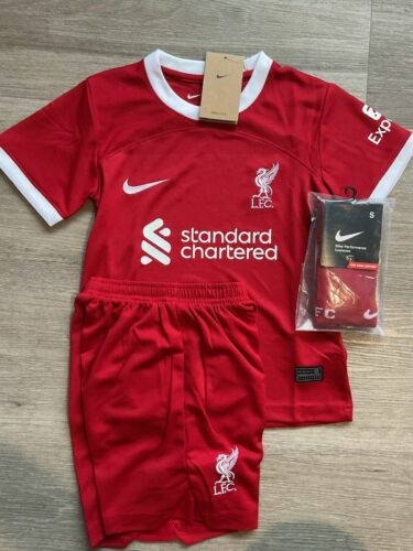 Liverpool FC | Local 23/24 | Kit niños + Shorts photo review