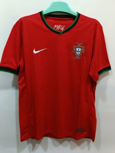 Portugal | Primera equipación 2024 photo review